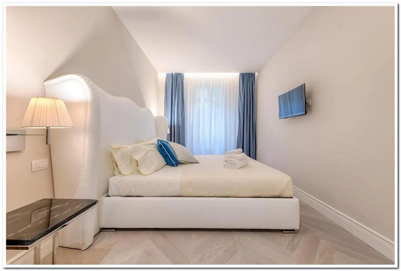 3Br Awesome Apartment In Firenze - What'App - 0039-3512-039-610 - For Reservations!